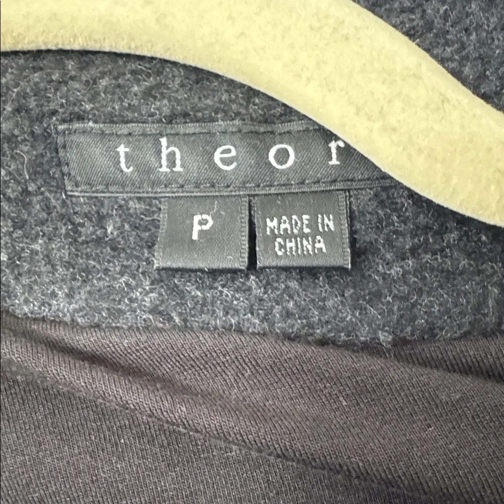 Theory Louina Amazing Wool Cashmere Zip Jacket Size P - Picture 3 of 7